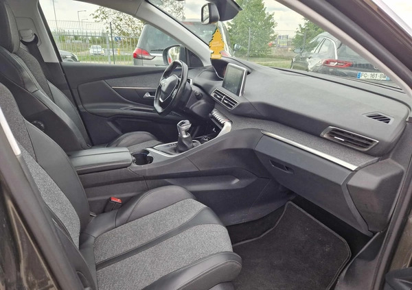 Peugeot 3008 cena 64900 przebieg: 60000, rok produkcji 2018 z Słubice małe 46
